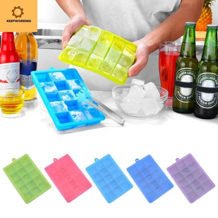 Silicone ice cube tray with lid