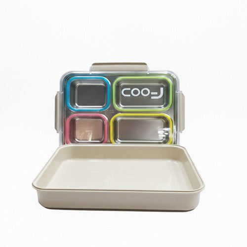 4 partition lunch box air look big size.