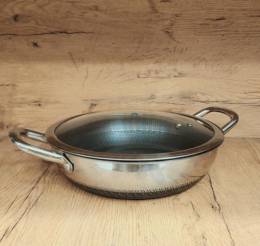 Stainless steel honey comb lazer fish pot with cover.