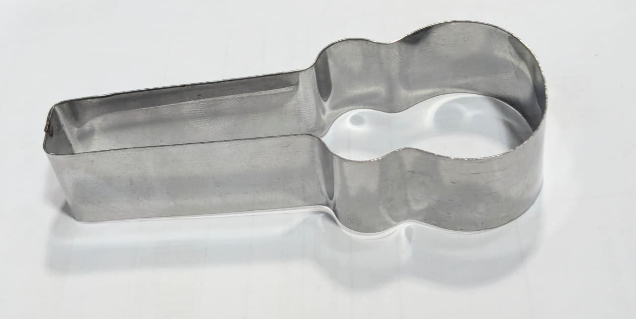 stainless steel guitar-shaped cookie cutter,