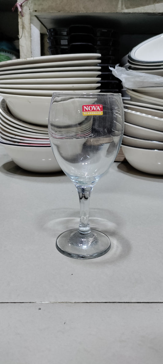 Beautiful shape glass box of 6
