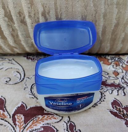 Pack of 6 Vaseline 100ml Pure White petroleum jelly Excellent smell 2 Flavours