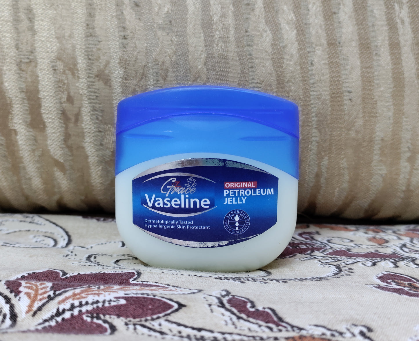 Pack of 6 Vaseline 100ml Pure White petroleum jelly Excellent smell 2 Flavours
