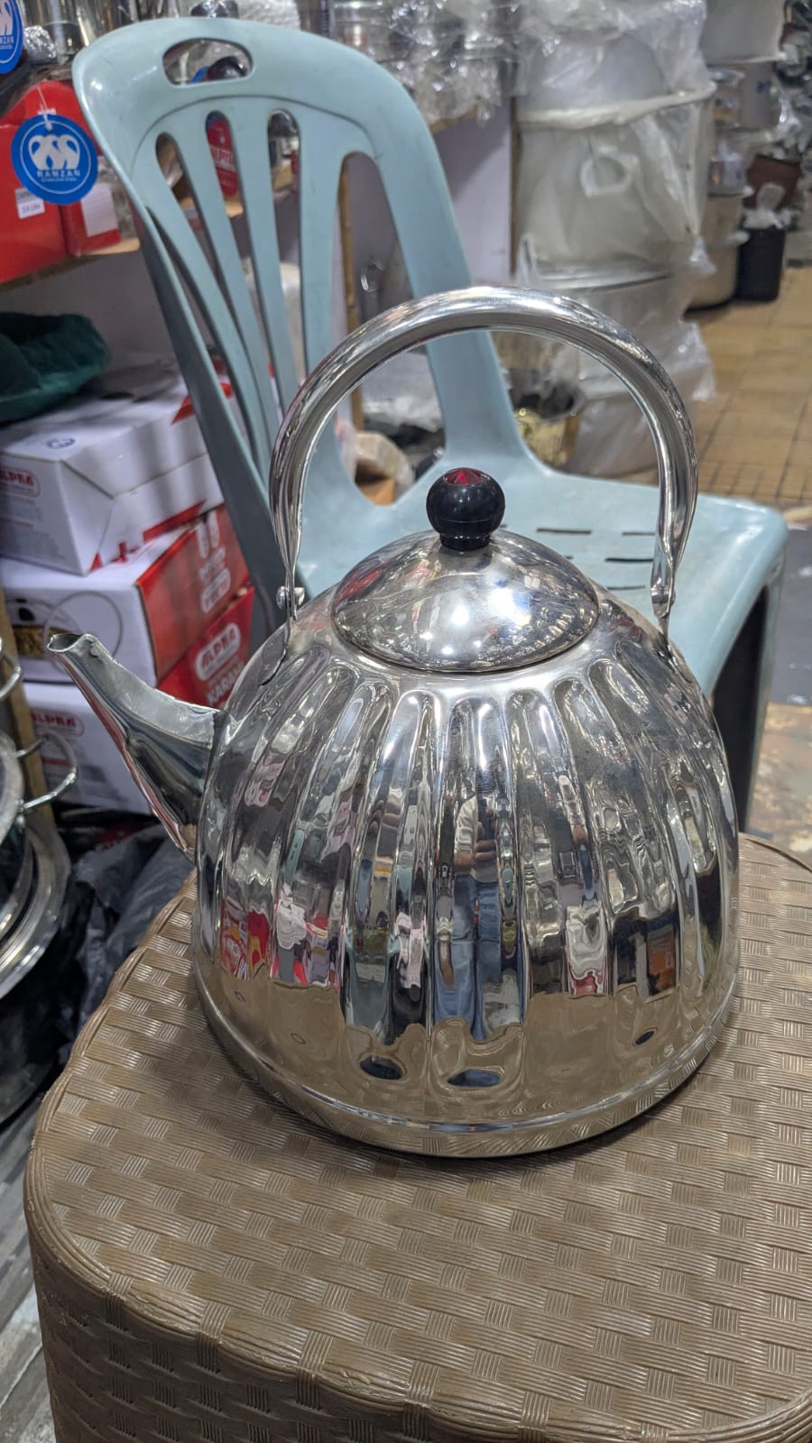 vintage-style Stainless steel tea kettle  4.5L