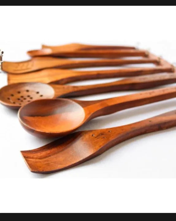 Wooden hanging cooking spoon set