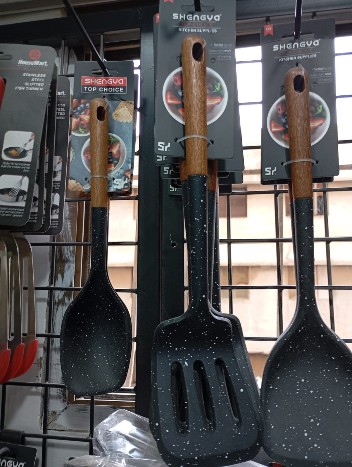 Non Stick silicone black dots High