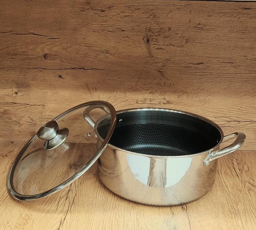Stainless steel honey comb lazer cooking pot.